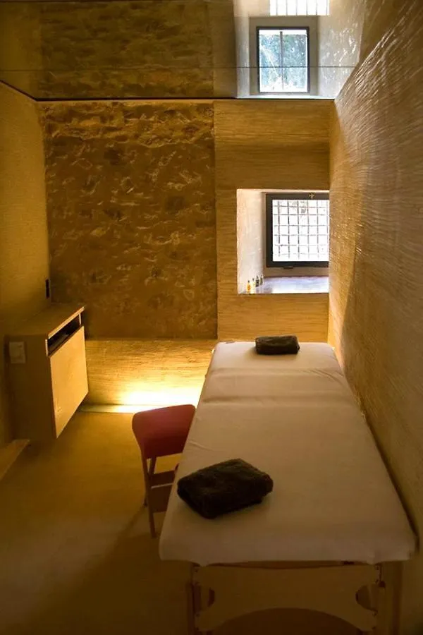 Urh - Hotel Moli Del Mig Torroella De Montgri